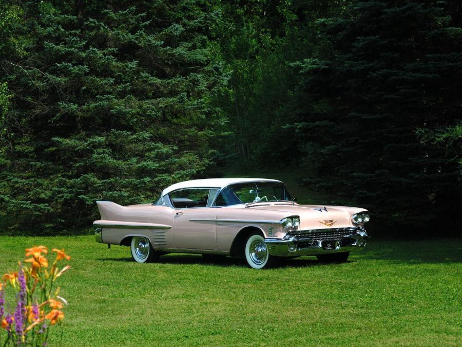  Cadillac DeVille Coupe 1957 года  (фото 1 из 1)